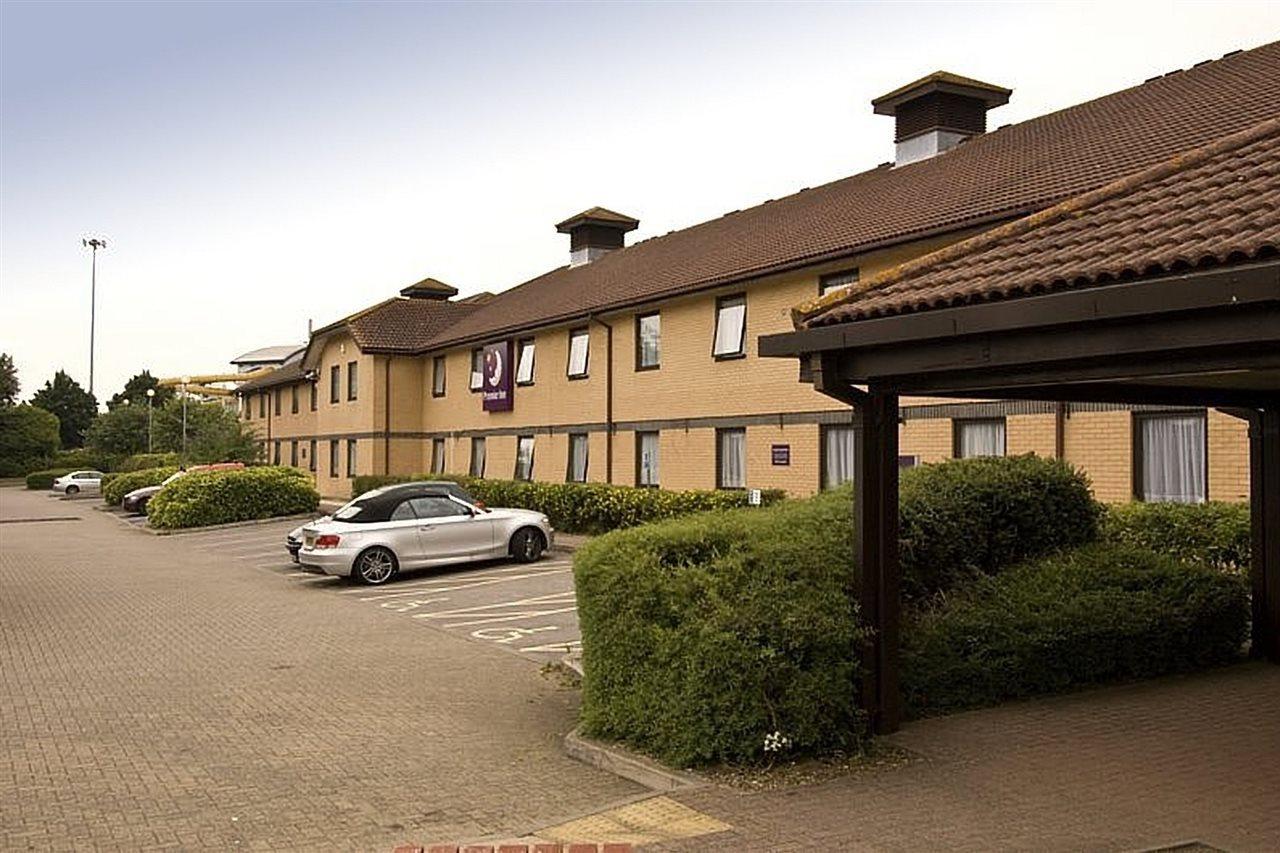 Premier Inn Basingstoke West Luaran gambar
