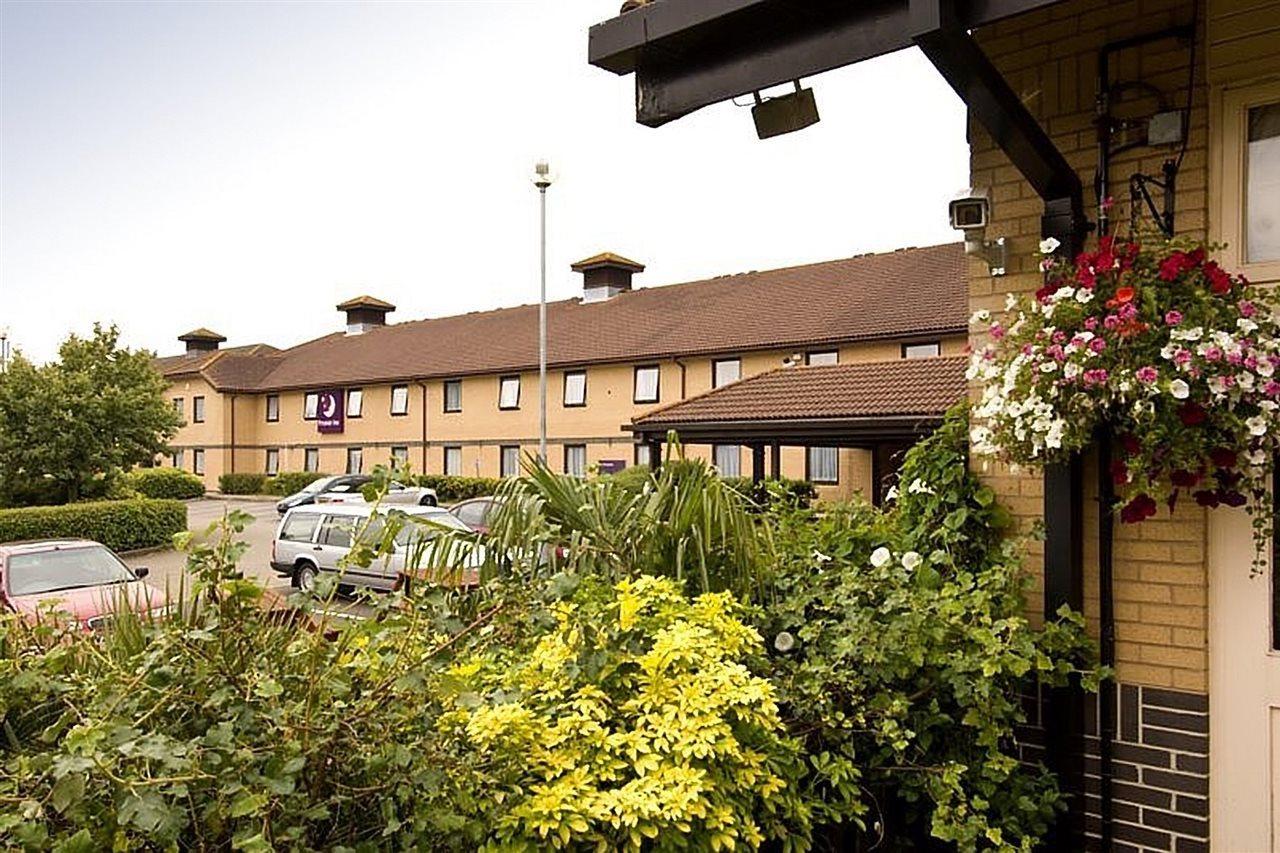Premier Inn Basingstoke West Luaran gambar