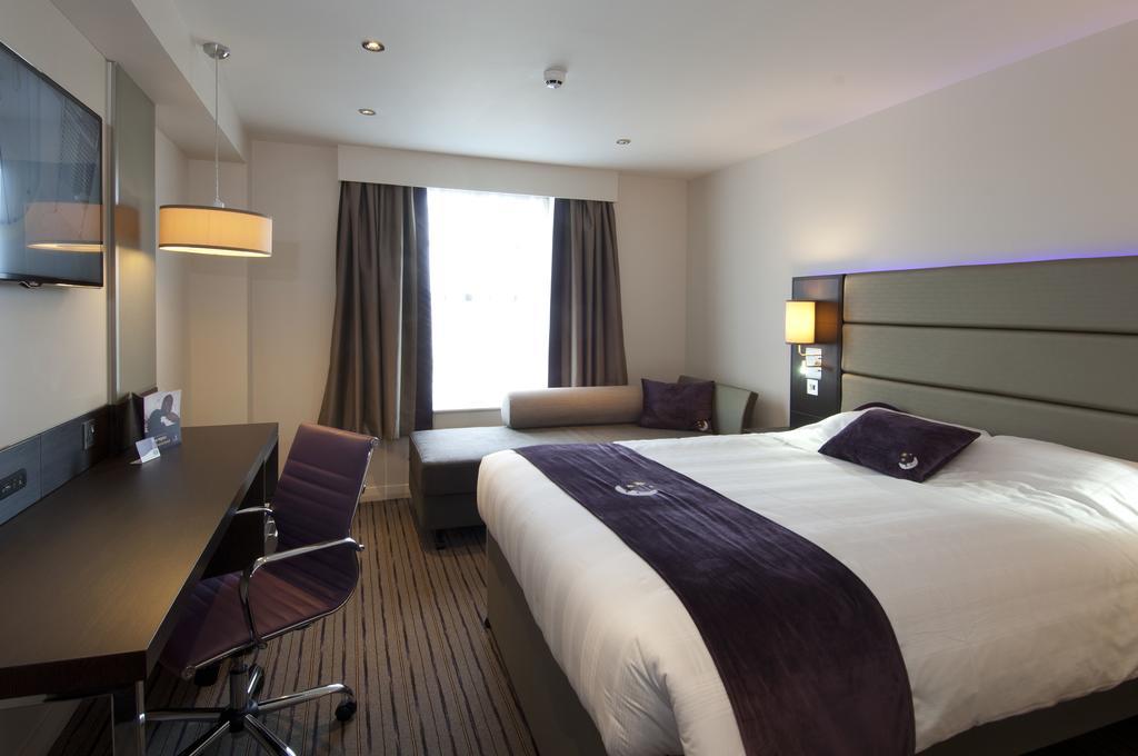 Premier Inn Basingstoke West Luaran gambar