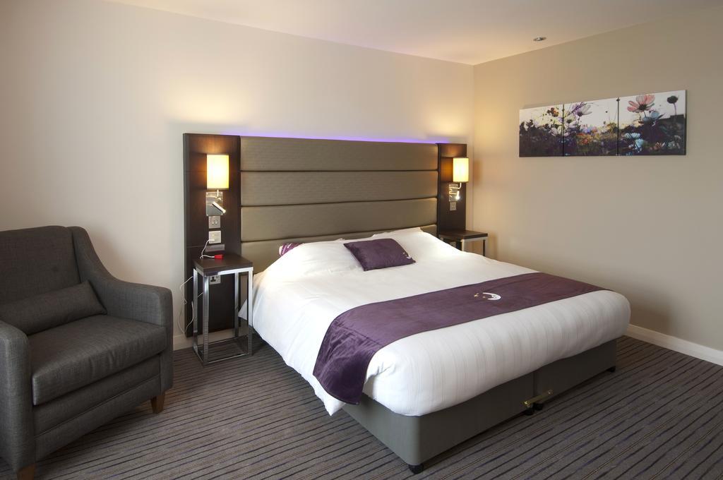 Premier Inn Basingstoke West Luaran gambar