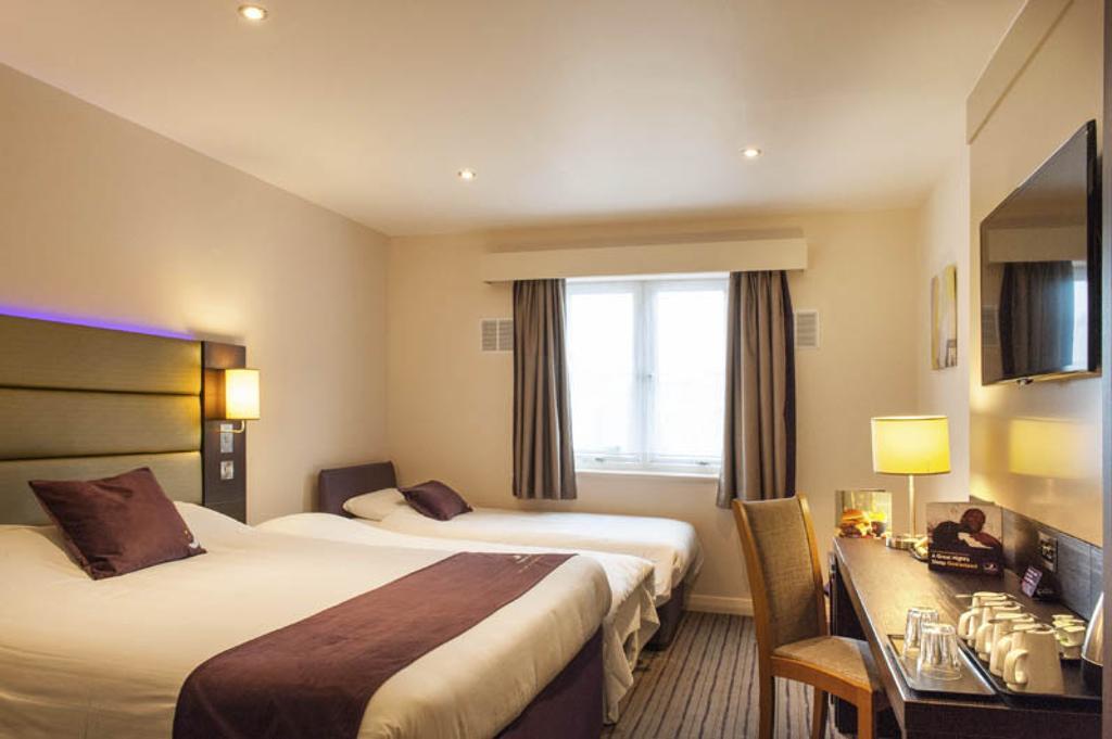 Premier Inn Basingstoke West Luaran gambar