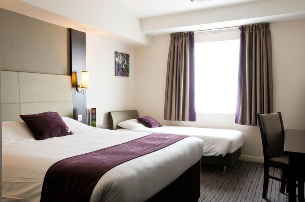 Premier Inn Basingstoke West Luaran gambar