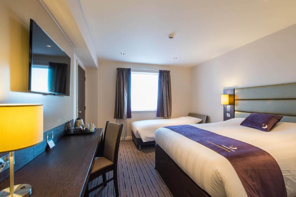 Premier Inn Basingstoke West Luaran gambar