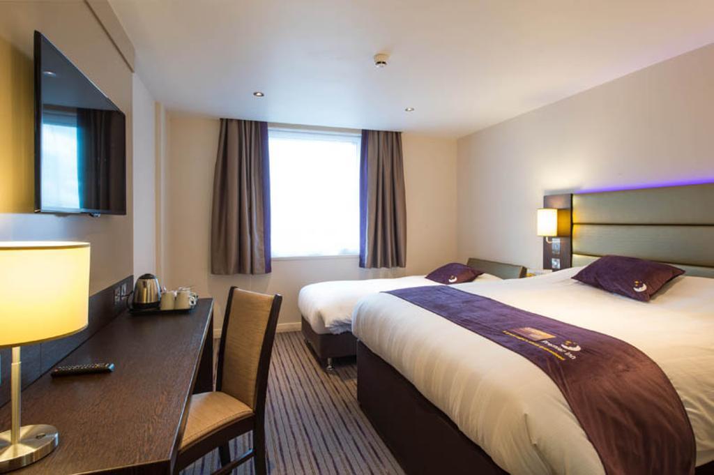 Premier Inn Basingstoke West Luaran gambar
